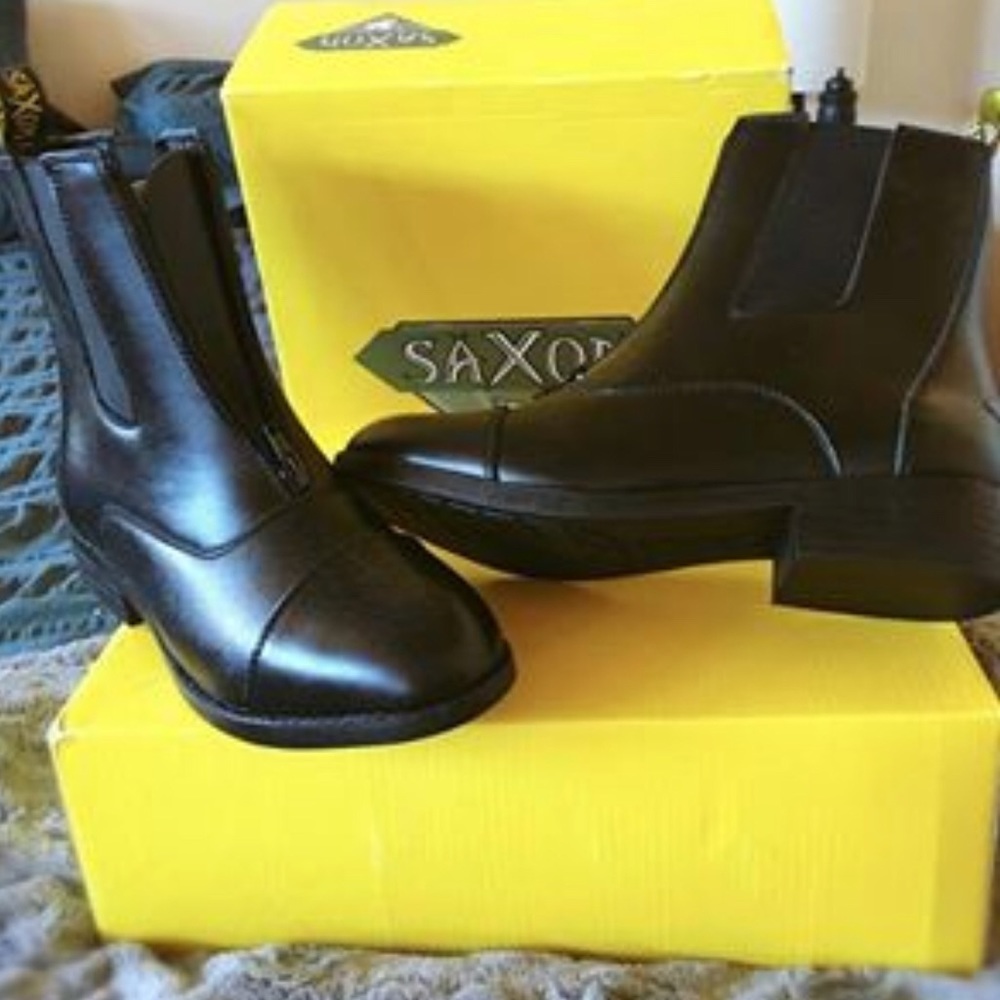 Ladies’ Saxon Equi-Leather Zip Paddock Boo